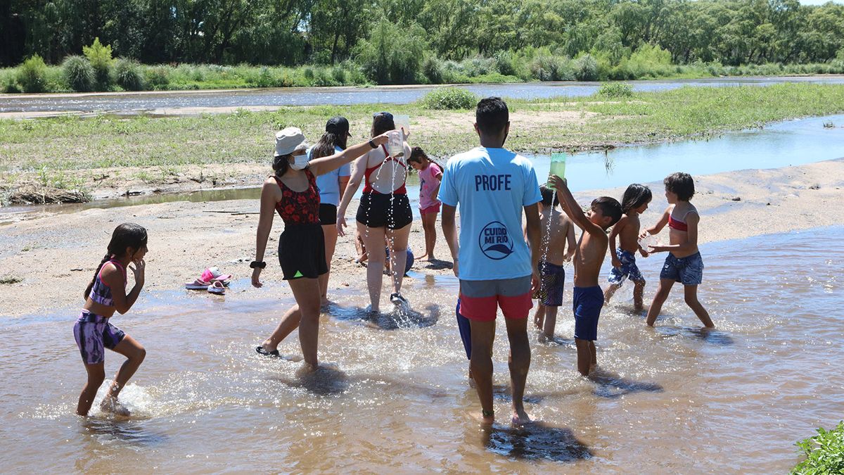 Asisten niños de 5 a 13 años de distintos barrios de la ciudad.