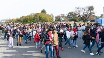 Buscan a un adolescente en Laboulaye: realizaron una movilización para pedir por su aparición