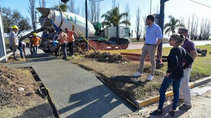 Rampas de accesibilidad universal sobre avenidas Alem y Larrabure
