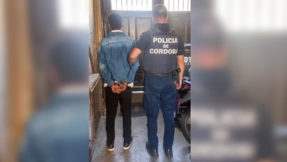 Lo atraparon infraganti cuando estaba robando en la escuela Cecilia Grierson