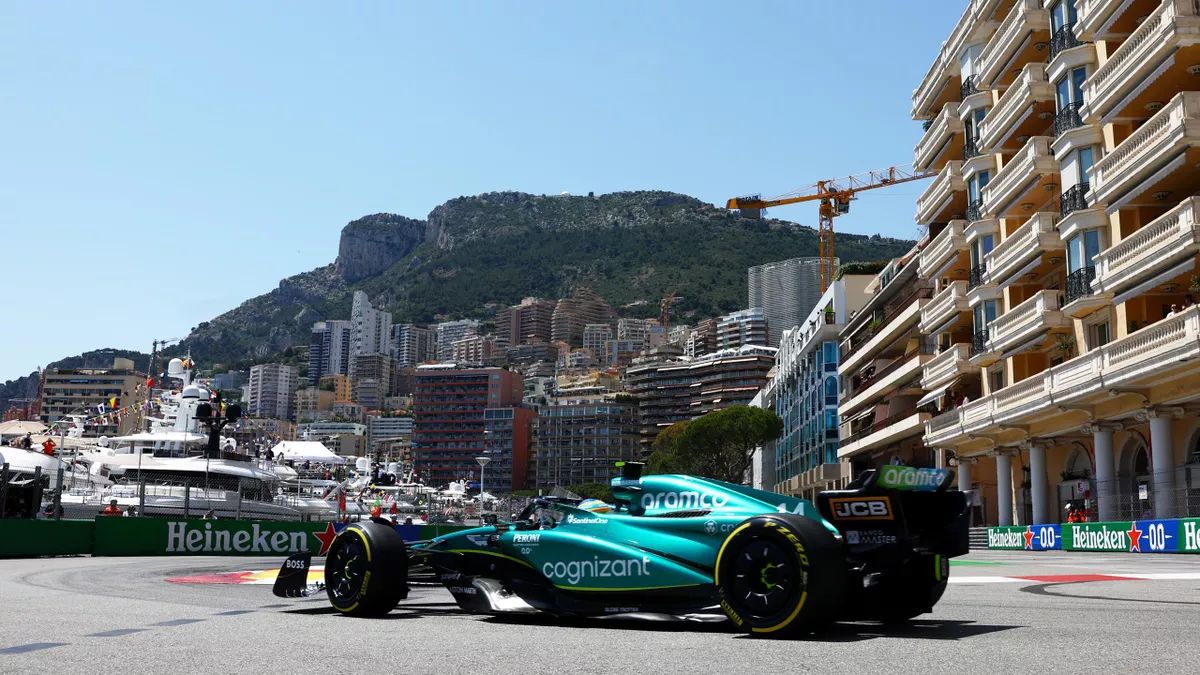Fernando Alonso y su Aston Martin mostraron un gran rendimiento en Mónaco
