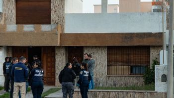 Kowszyk fue encontrado en el fondo del patio de la casa de Buenos Aires 1073. Kowszyk fue encontrado en el fondo del patio de la casa de Buenos Aires 1073.