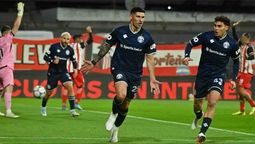 osé Florentín adelantó a Independiente Rivadavia ante Barracas.