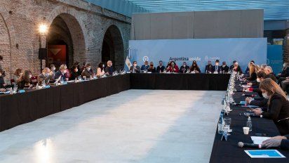 Covid-19: personas gestantes sin comorbilidades, entre las priorizadas para vacunar