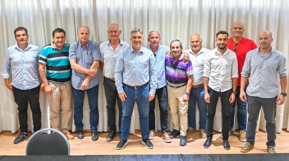 Ya suman 11 los departamentos cuyos intendentes y presidentes comunales apoyan la candidatura a gobernador de la Provincia del actual titular de la Municipalidad de Córdoba.
