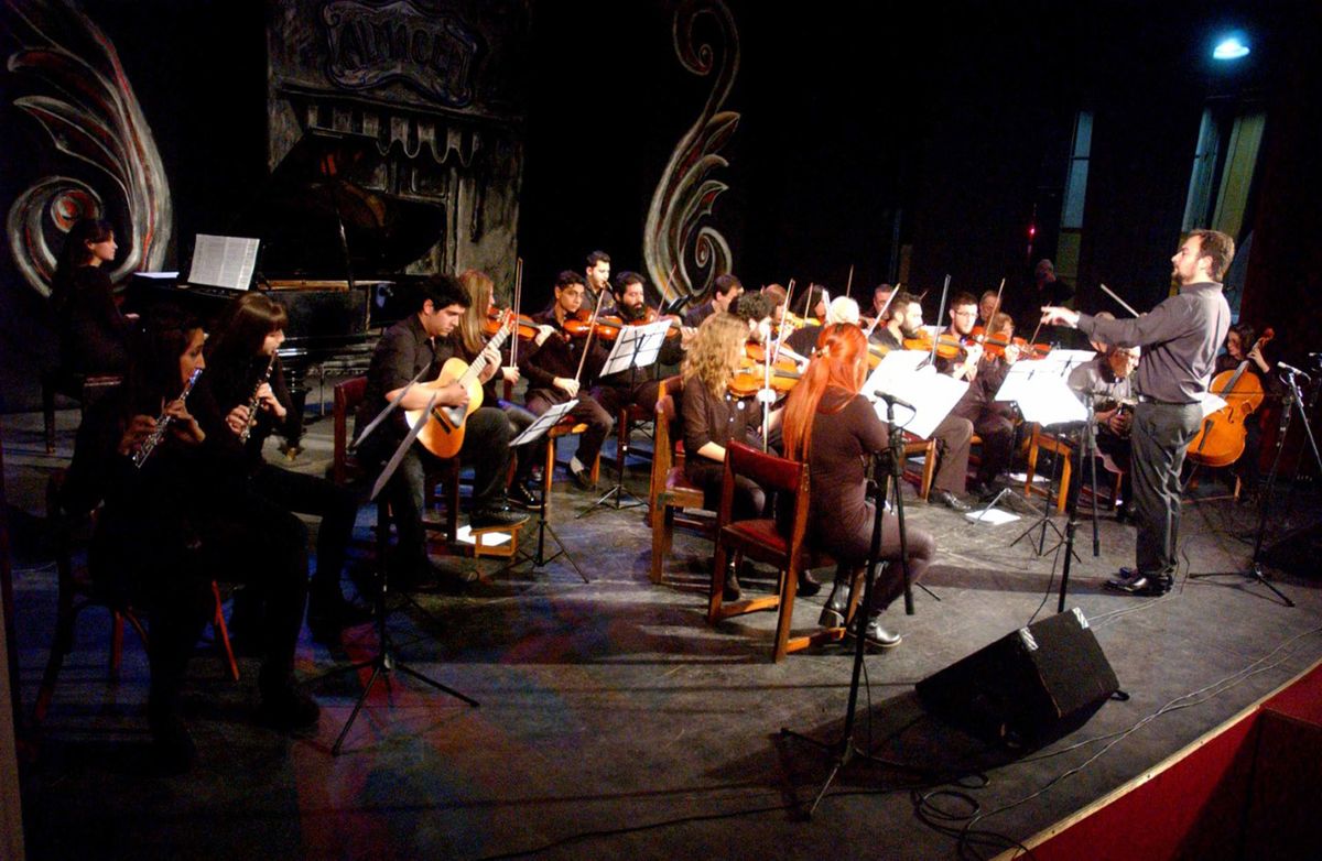 La Orquesta Fandango anima la celebración por el Día Nacional del Tango