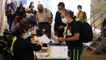 Otras 176 muertes y 3.017 nuevos casos de coronavirus en Argentina