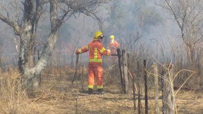 Controlaron varios incendios: quedan focos en Río Pinto y Characato