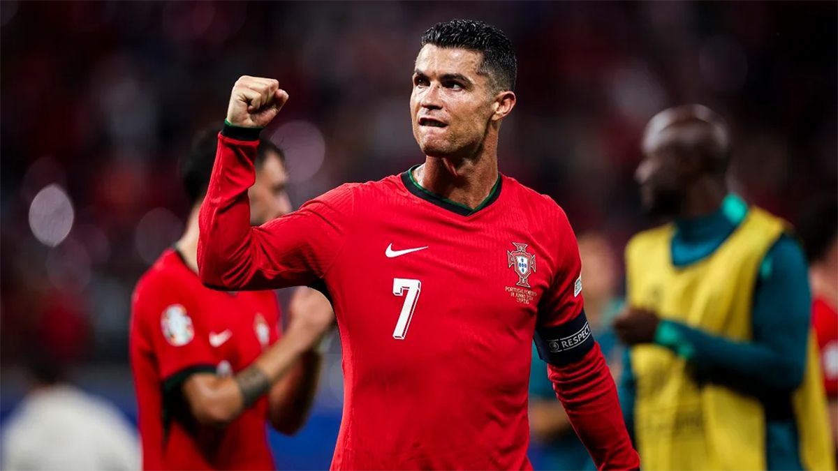 Con Cristiano Ronaldo como titular, Portugal le ganó en el final a República Checa