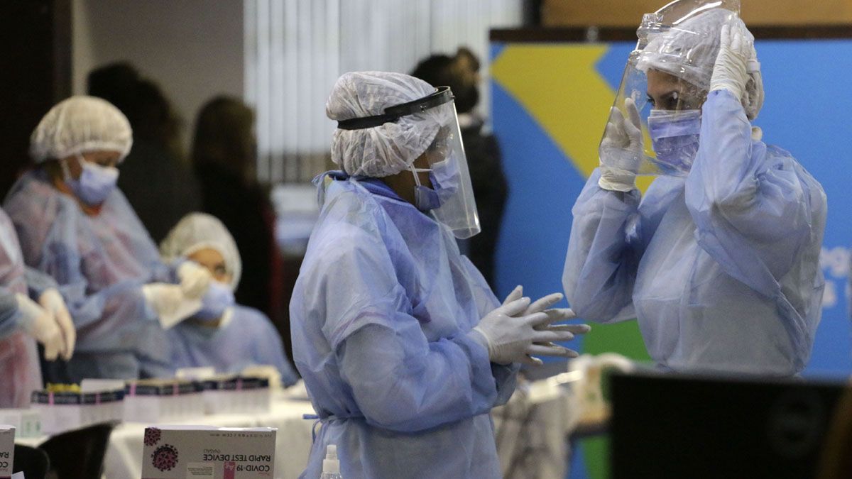 Coronavirus en Argentina: este domingo se reportaron 593 casos y 13 muertes