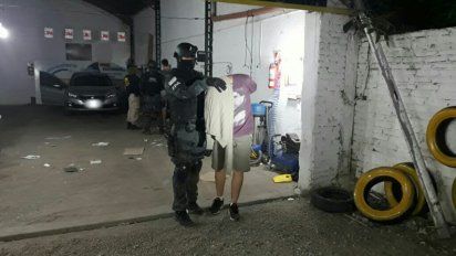 Detuvieron en un lavadero de Villa María a un distribuidor de droga
