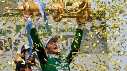 Canapino tricampeón del TC