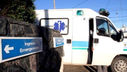 Cortaban el césped, saltó un alambre e hirió a una joven: fue internada en grave estado
