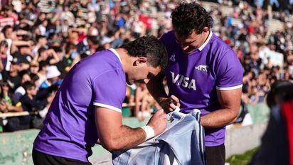 Los Pumas entrenaron en el Kempes con un gran marco de público