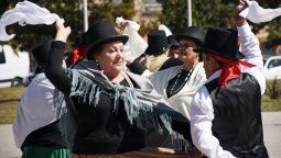 Villa Nueva sigue de festejo: acto oficial