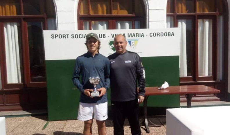 El cordobés Victorio Marquiselli fue el vencedor en la Copa El Ombú en el Sport Social Club. Ganó en el singles de varones sub-18.