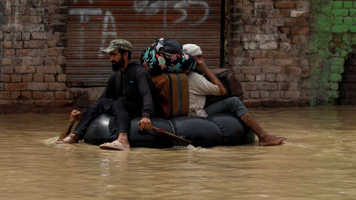 Pakistán:Al menos 19 personas murieron y más de 100 resultaronheridas este sábado