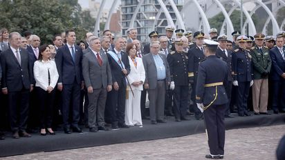 Llaryora hizo un fuerte llamado a la unidad y pidió más federalismo