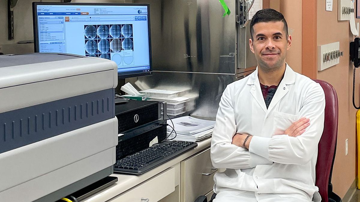 Renzo Emmanuel Vera (38) investiga en Estados Unidos nuevas terapias contra el cáncer como eje de su posdoctorado.