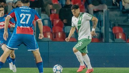 Banfield sufrió sobre el final pero derrotó a Tigre para alejarse de la pelea por no descender