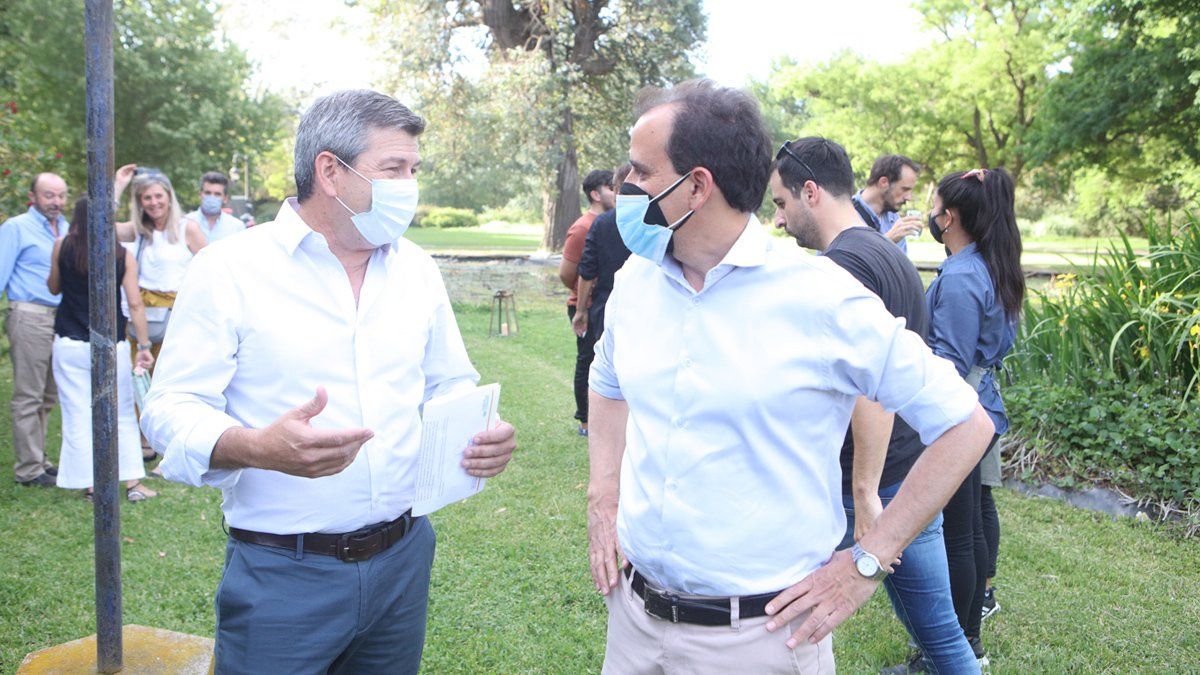 El intendente Juan Manuel Llamosas participó del evento.