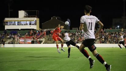 Alumni cayó ante Almafuerte de Las Varillas cuando el empate estaba sentenciado