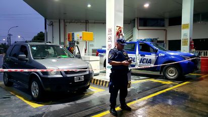 Muerte en una estación de servicio en Córdoba: van a juicio cinco policías
