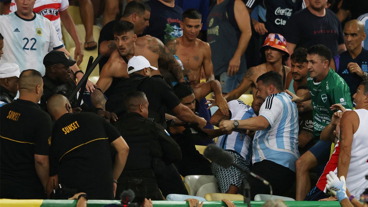 La secuencia muestra la desesperación de los jugadores argentinos