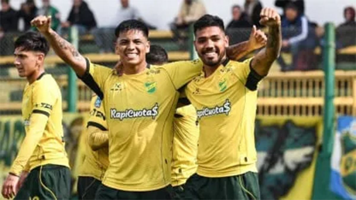 Defensa y Justicia vapuleó a San Lorenzo y es escolta en la Zona A del Clausura