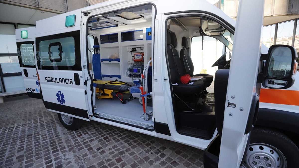 La Provincia entregó ambulancias de alta complejidad a Huinca Renancó y Santa Rosa