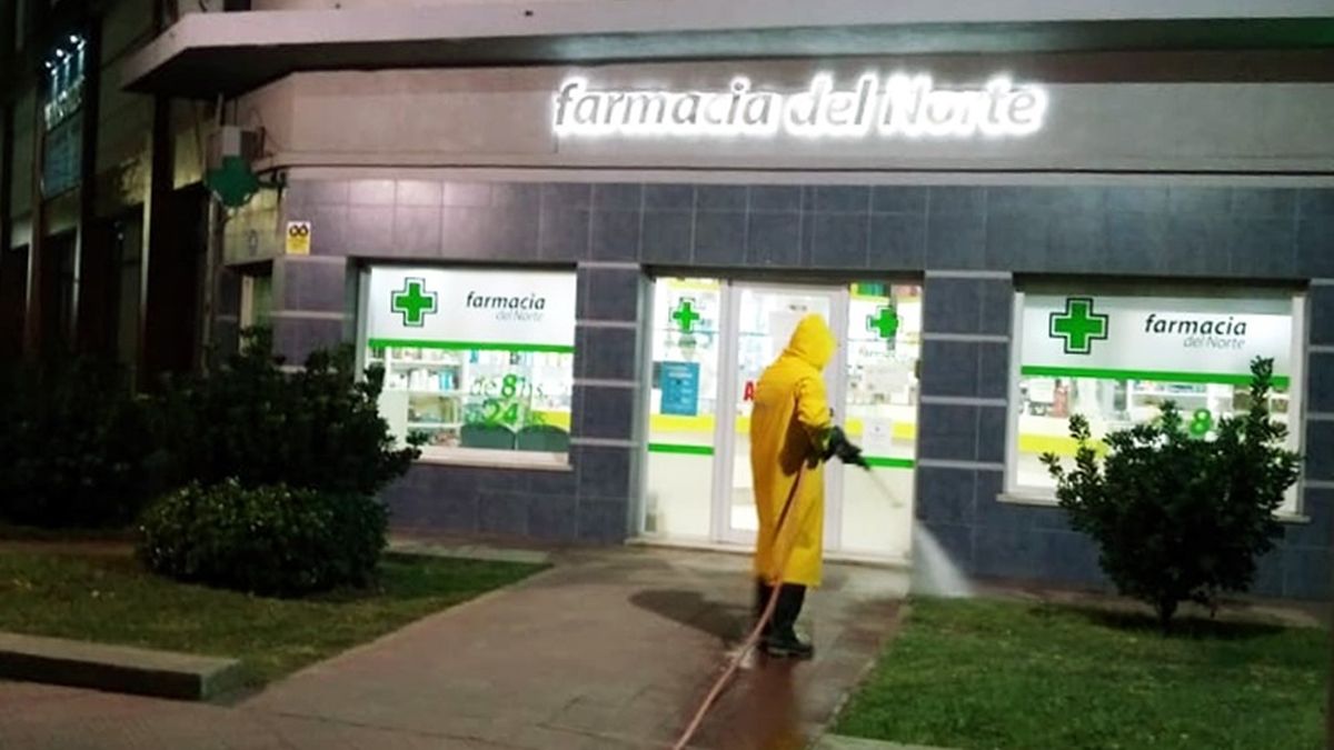 Los trabajos de desinfección en distintos sectores de Río Cuarto.