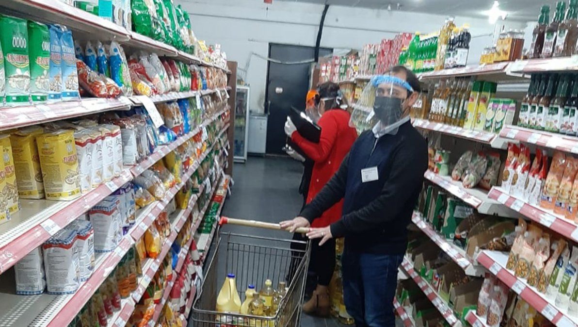 Controlan precios en distintos supermercados de Villa Nueva