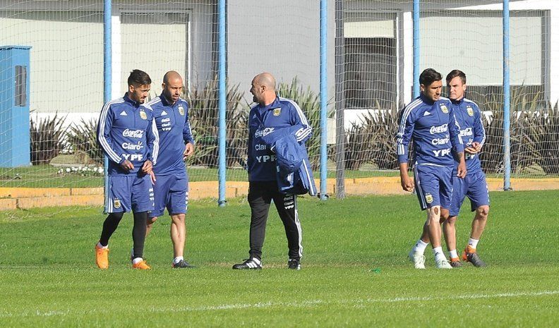 Salvio fue incluido en la lista como mediocampista por derecha aunque en Portugal se destaca como atacante.