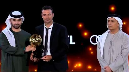 Scaloni recibió el premio a la trayectoria como DT en los Globe Soccer Awards 2023