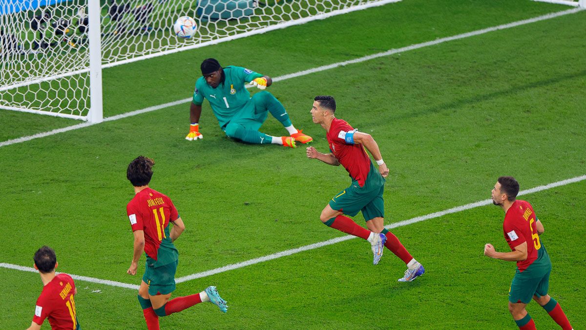 Cristiano Ronaldo convierte el  penal que abre el marcador de Portugal ante Ghana