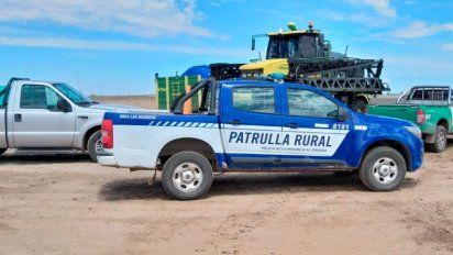 La Policía frenó el trabajo de una fumigadora en un campo de Las Acequias