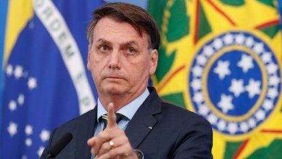 Internaron de urgencia a Bolsonaro por una posible obstrucción intestinal