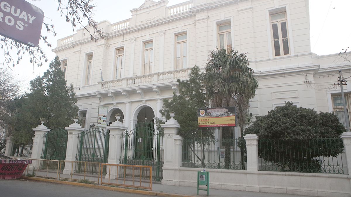 Escuela Normal 136 años de historia con la enseñanza