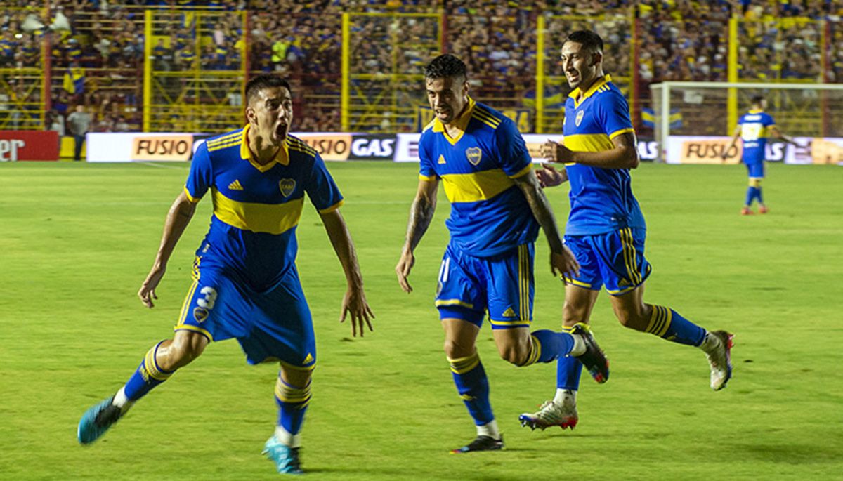 Agustín Sánchez festeja su gol