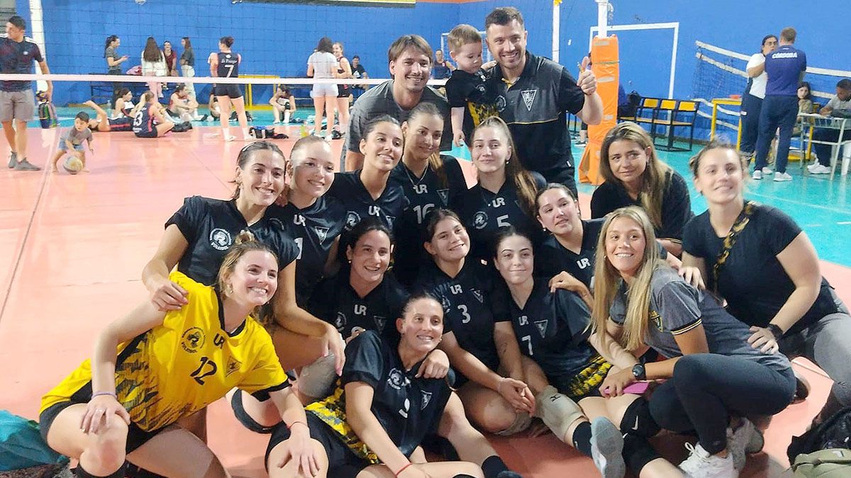 Las chicas de Rivadavia ganaron el tercer juego de las semifinales ante Trinitarios