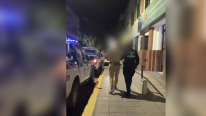 Intentó arrojar un elemento al penal y terminó detenido