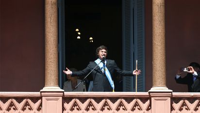 Milei desde el balcón: