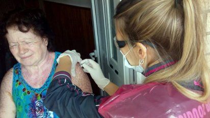 Más de 450 adultos mayores ya recibieron vacunación antigripal 