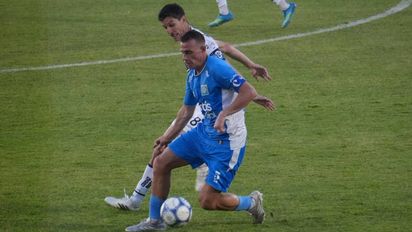 Estudiantes lo buscó hasta el final, pero no pudo ante Gimnasia en el Candini