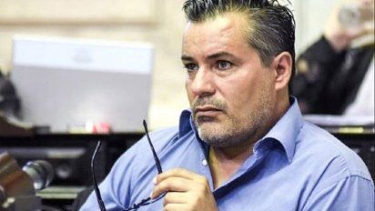 La extraña y recurrente tentación de la dirigencia política argentina de pretender comentar la realidad
