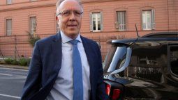 Un enviado del nuevo gobierno se reunió con directivo del FMI