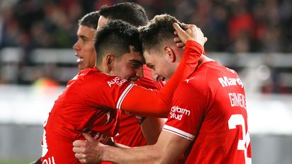 Independiente le ganó a Vélez en una final por la permanencia, en el debut de Tevez como entrenador