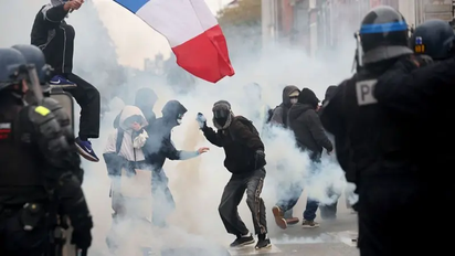Tensión en Francia: 135 detenidos en una nueva jornada de protestas