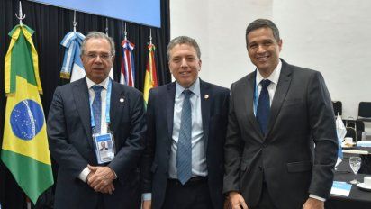 Dujovne: “Estamos listos para crecer cuando se supere la incertidumbre”