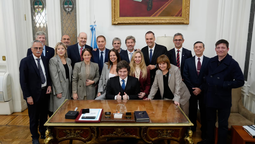 fuerte apoyo de milei a adorni: no lo voy a ejecutar para ganar una eleccion